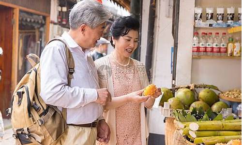 旅游景区的购物店东西该买吗_旅游景点买东西升值怎么样