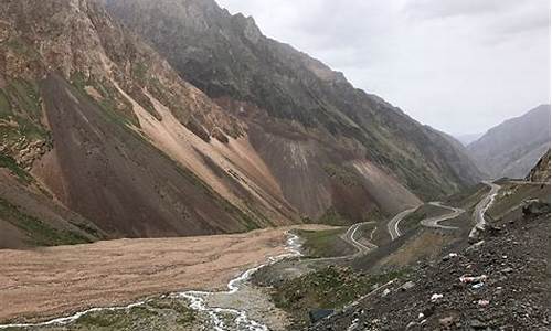 乌鲁木齐到独库公路自驾游路线图_乌鲁木齐到独库公路自驾游路线图片